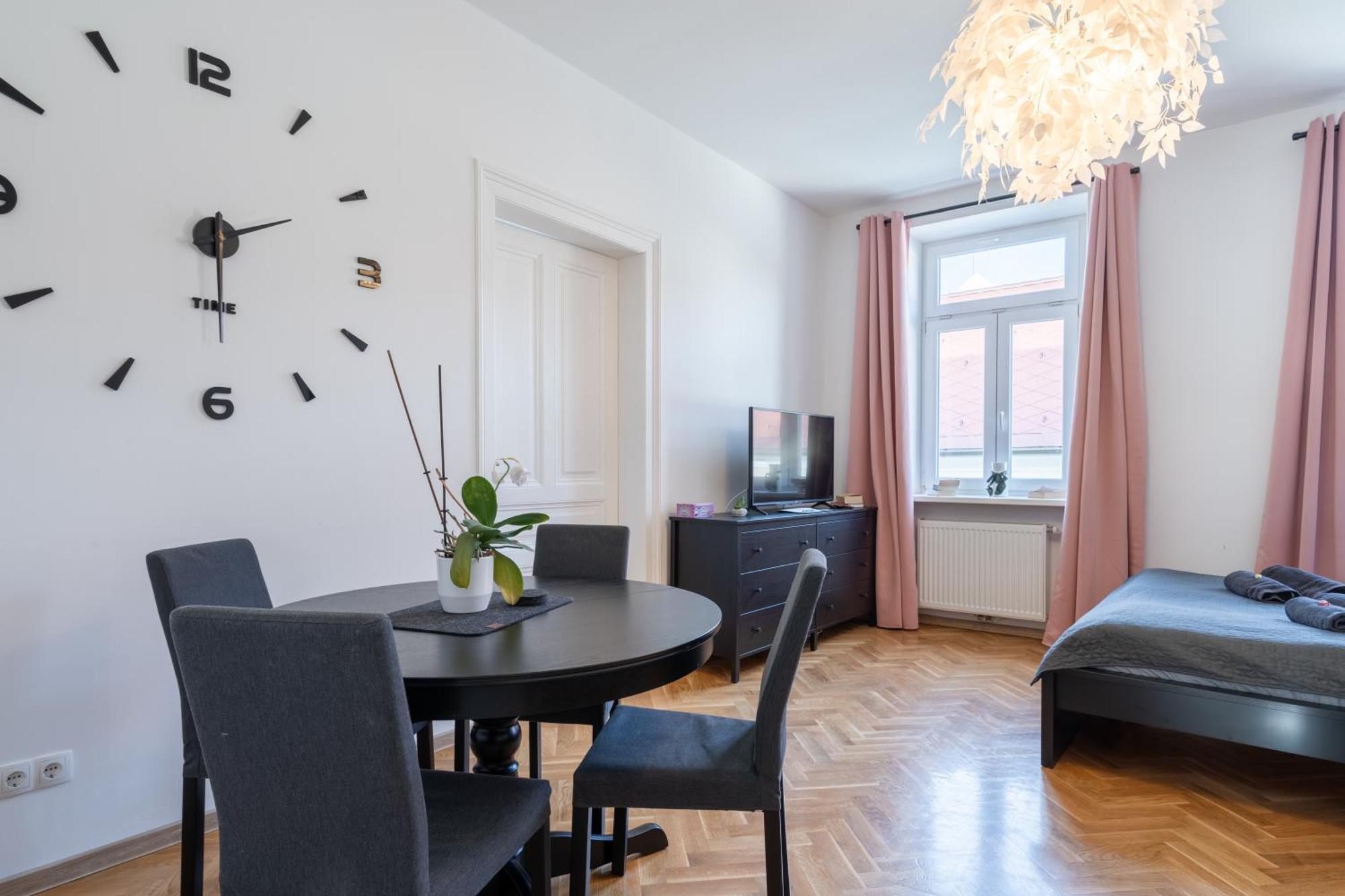 Revliving Apartments Eggenburg Exterior photo