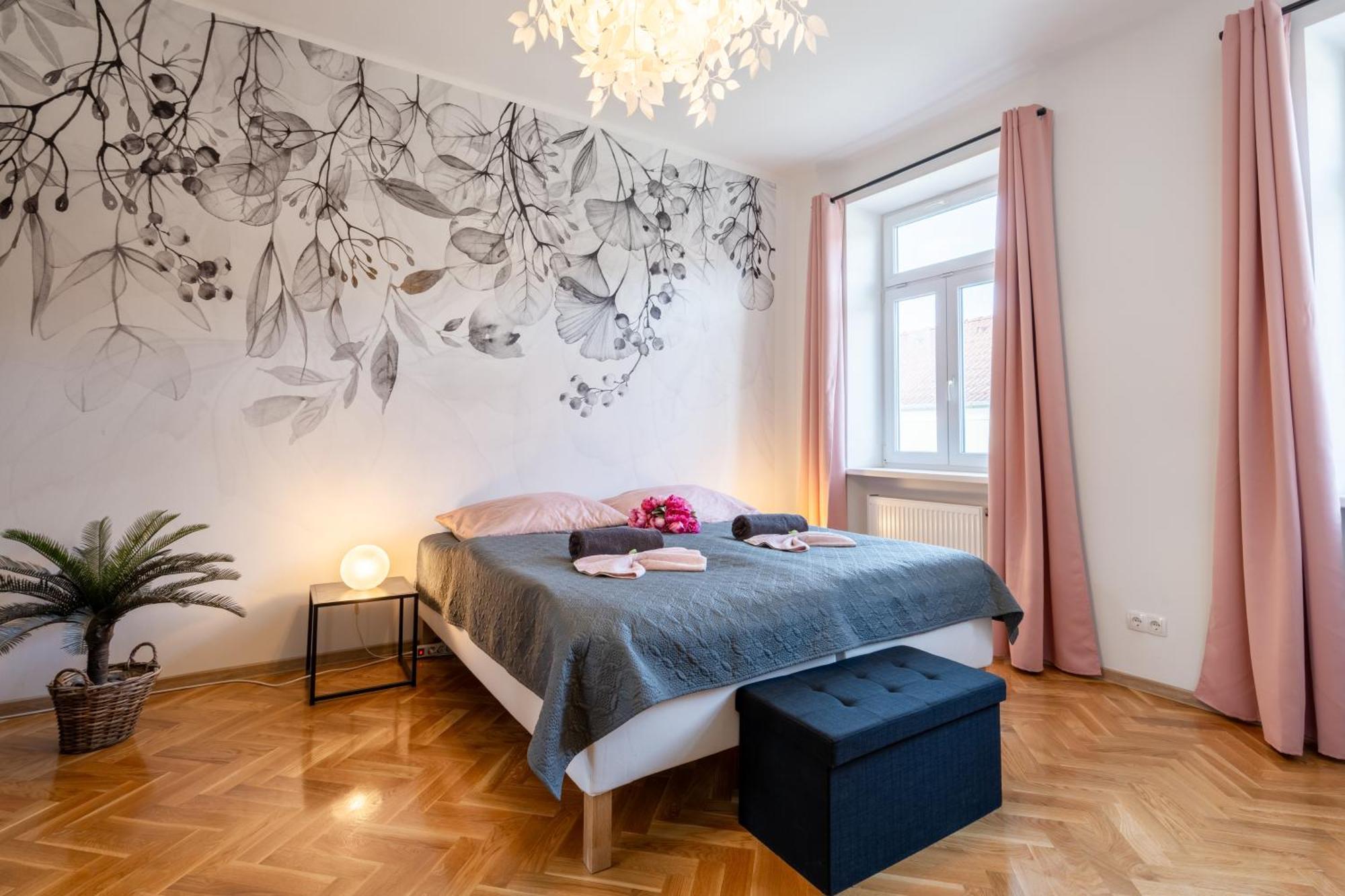 Revliving Apartments Eggenburg Exterior photo
